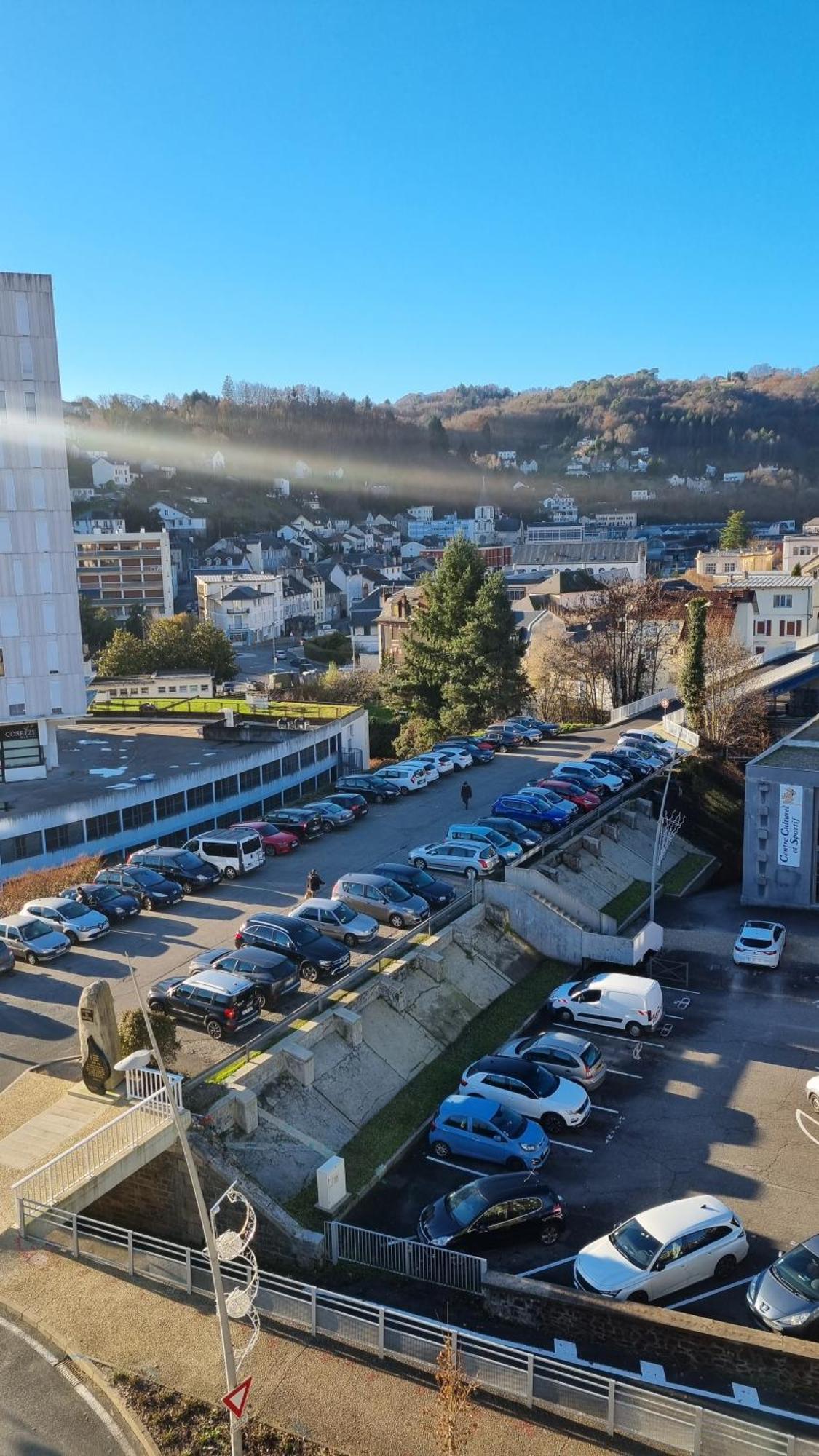 5e Ciel - Sans Ascenseur - Devant Gare / Centre-ville